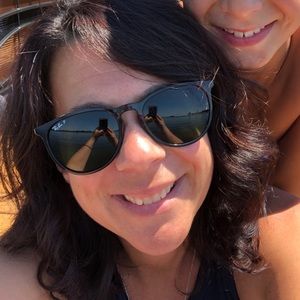 Meet your Posher, Gina